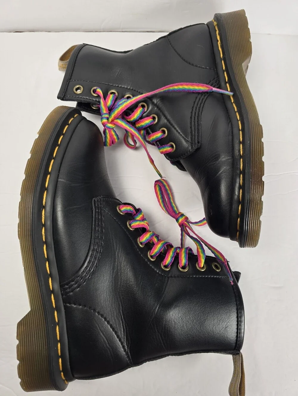 Dr. Martens 1460 Girls Black Lace Up Boots Featuring Rainbow Flat Laces Size 4